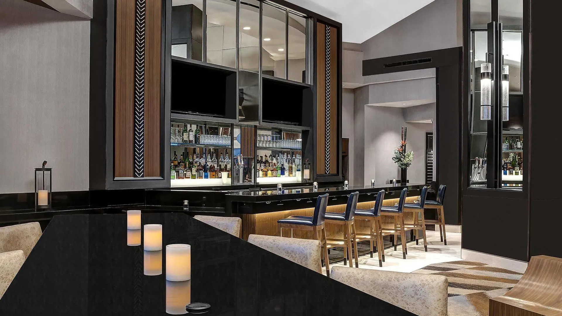 Doubletree Suites By Hilton Nyc - Times Square New York Hotel